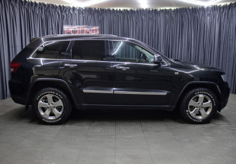 Подержанный автомобиль Jeep Grand Cherokee 2012 года (4 фото)