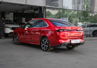 Подержанный автомобиль Kaiyi E5 2023 года (4 фото)