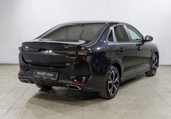 Подержанный автомобиль Kaiyi E5 2023 года (14 фото)