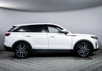 Подержанный автомобиль FAW Bestune T99 2023 года (4 фото)