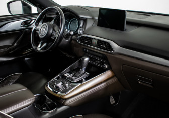 Подержанный автомобиль Mazda CX-9 2022 года (12 фото)
