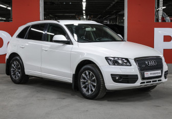 Подержанный автомобиль Audi Q5 2012 года (3 фото)
