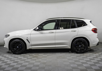 Подержанный автомобиль BMW X3 2019 года (9 фото)