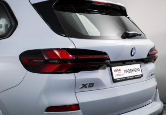 Подержанный автомобиль BMW X5 2025 года (16 фото)