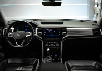 Подержанный автомобиль Volkswagen Teramont 2021 года (8 фото)