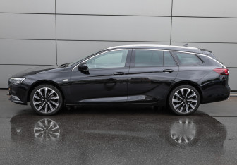 Подержанный автомобиль Opel Insignia Wagon 2020 года (8 фото)