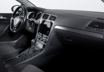 Подержанный автомобиль Volkswagen Golf Hatchback 2014 года (9 фото)