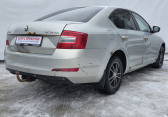 Подержанный автомобиль Skoda Octavia Liftback 2014 года (5 фото)
