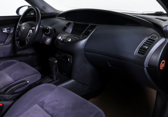 Подержанный автомобиль Nissan Primera Sedan 2005 года (8 фото)