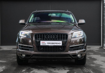 Подержанный автомобиль Audi Q7 2012 года (2 фото)