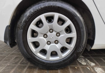 Подержанный автомобиль Hyundai i30 Hatchback 2013 года (13 фото)