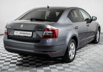 Подержанный автомобиль Skoda Octavia Liftback 2018 года (5 фото)