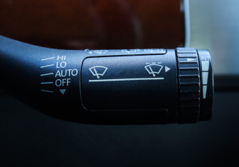 Подержанный автомобиль Volkswagen Touareg 2007 года (18 фото)