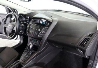 Подержанный автомобиль Ford Focus Hatchback 2018 года (7 фото)
