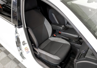 Подержанный автомобиль Skoda Rapid Liftback 2021 года (21 фото)