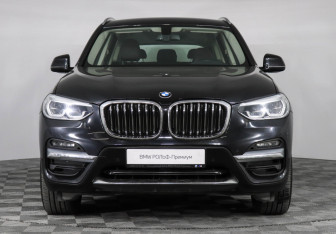 Подержанный автомобиль BMW X3 2020 года (3 фото)