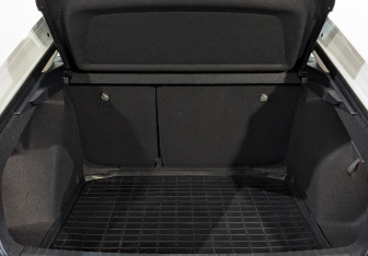 Подержанный автомобиль Skoda Octavia Liftback 2023 года (10 фото)