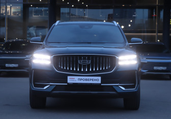 Подержанный автомобиль Geely Monjaro 2023 года (2 фото)