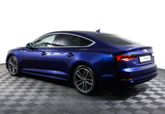 Подержанный автомобиль Audi A5 Liftback 2018 года (7 фото)