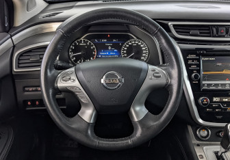 Подержанный автомобиль Nissan Murano Suv 2017 года (22 фото)
