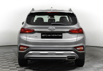 Подержанный автомобиль Hyundai Santa Fe 2020 года (6 фото)