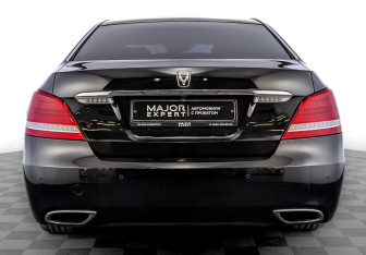 Подержанный автомобиль Hyundai Equus 2015 года (6 фото)