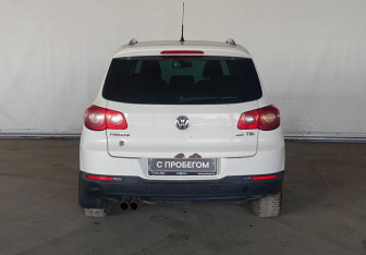 Подержанный автомобиль Volkswagen Tiguan 2009 года (5 фото)