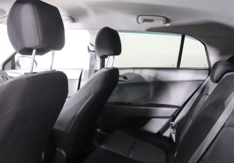 Подержанный автомобиль Hyundai Creta 2017 года (8 фото)