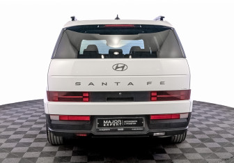 Подержанный автомобиль Hyundai Santa Fe 2024 года (6 фото)