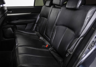 Подержанный автомобиль Subaru Outback Wagon 2010 года (14 фото)