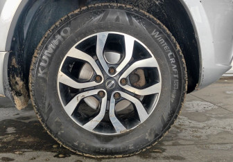 Подержанный автомобиль Nissan Terrano 2016 года (16 фото)