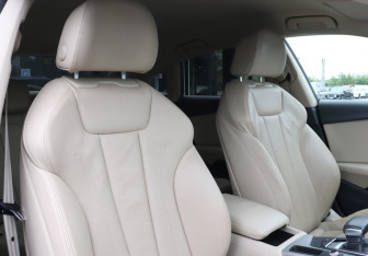 Подержанный автомобиль Audi A5 Liftback 2018 года (14 фото)