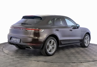 Подержанный автомобиль Porsche Macan 2020 года (5 фото)