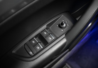 Подержанный автомобиль Audi Q5 2020 года (15 фото)