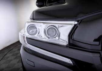 Подержанный автомобиль Toyota Land Cruiser Suv 2019 года (17 фото)