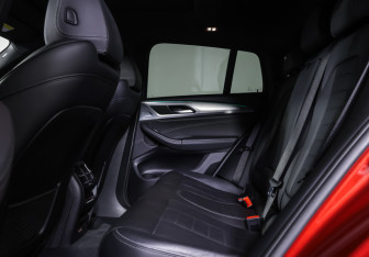 Подержанный автомобиль BMW X4 2020 года (12 фото)