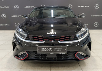 Подержанный автомобиль Kia Cerato Sedan 2022 года (2 фото)