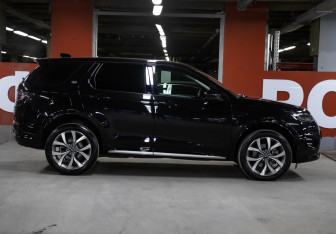 Подержанный автомобиль Land Rover Discovery Sport 2024 года (4 фото)