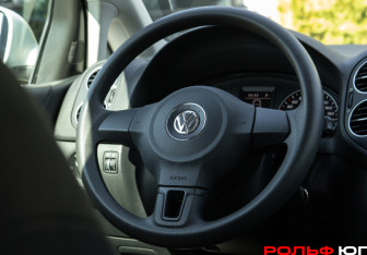 Подержанный автомобиль Volkswagen Golf Plus 2010 года (11 фото)