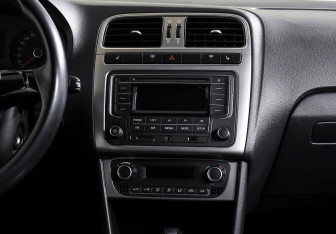 Подержанный автомобиль Volkswagen Polo Sedan 2016 года (10 фото)