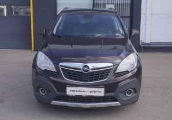 Подержанный автомобиль Opel Mokka 2013 года (2 фото)