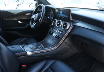 Подержанный автомобиль Mercedes-Benz GLC Coupe 2019 года (9 фото)