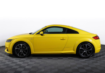 Подержанный автомобиль Audi TT Coupe 2016 года (8 фото)