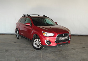 Подержанный автомобиль Mitsubishi ASX 2014 года (3 фото)