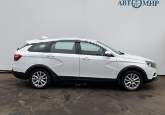 Подержанный автомобиль LADA (ВАЗ) Vesta Wagon 2018 года (4 фото)