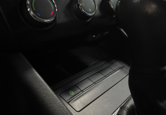 Подержанный автомобиль Skoda Octavia Liftback 2017 года (17 фото)