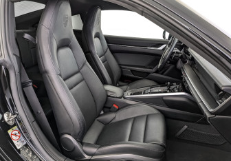 Подержанный автомобиль Porsche 911 Coupe 2020 года (23 фото)