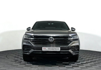 Подержанный автомобиль Volkswagen Touareg 2019 года (2 фото)