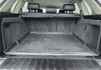 Подержанный автомобиль BMW X5 2011 года (20 фото)