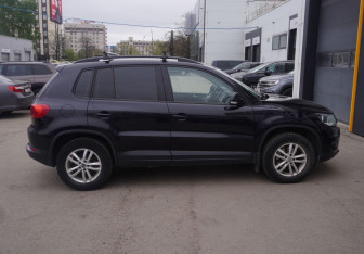 Подержанный автомобиль Volkswagen Tiguan 2015 года (4 фото)